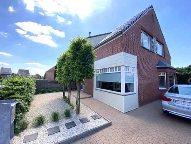 Huis te koop Geel: Instapklare 3 Slaapkamers Tuin Garage