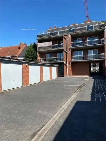 Garage te Huur Kortemark Centrum
