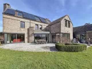 Huis te huur Limelette 5 slaapkamers zwembad tuin