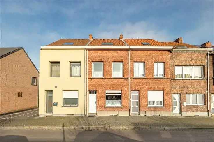 Goed Onderhouden Woning Met 3 Slaapkamers Te Koop