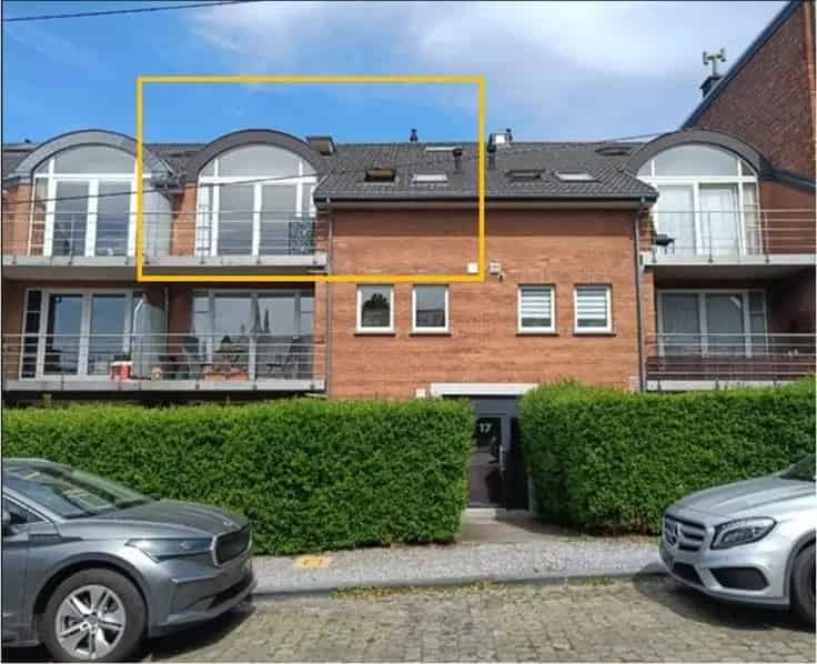 Duplex te Koop: 3 Slaapkamers, Balkon, Garage en Parkeerplaats