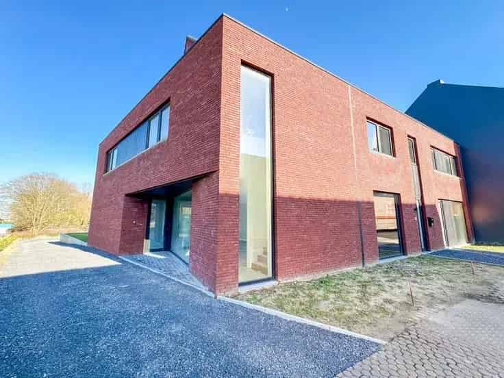 Nieuwbouw woning Zomergem: Instapklaar en Energiezuinig