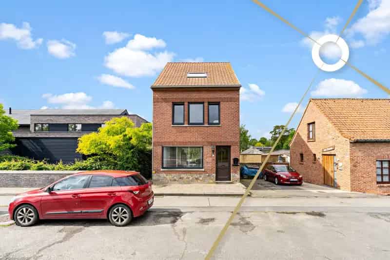 Gerenoveerde woning 3 slaapkamers ruim perceel