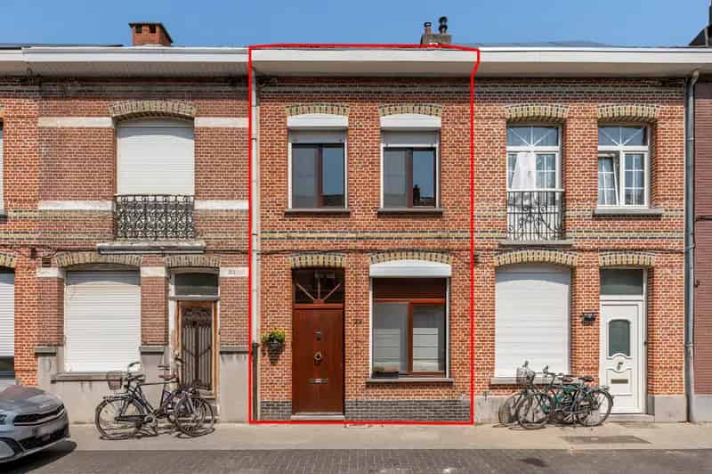 Huis te huur: 1-2 slaapkamers, zolder, stadstuin