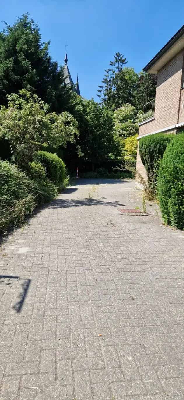 Handelspand te Huur Boutersem 696m²