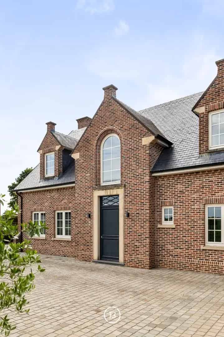 Huis te huur: Rustieke villa met zwembad en garage