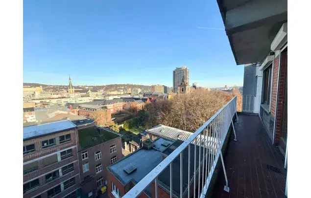 Huur 3 slaapkamer appartement van 120 m² in Liège