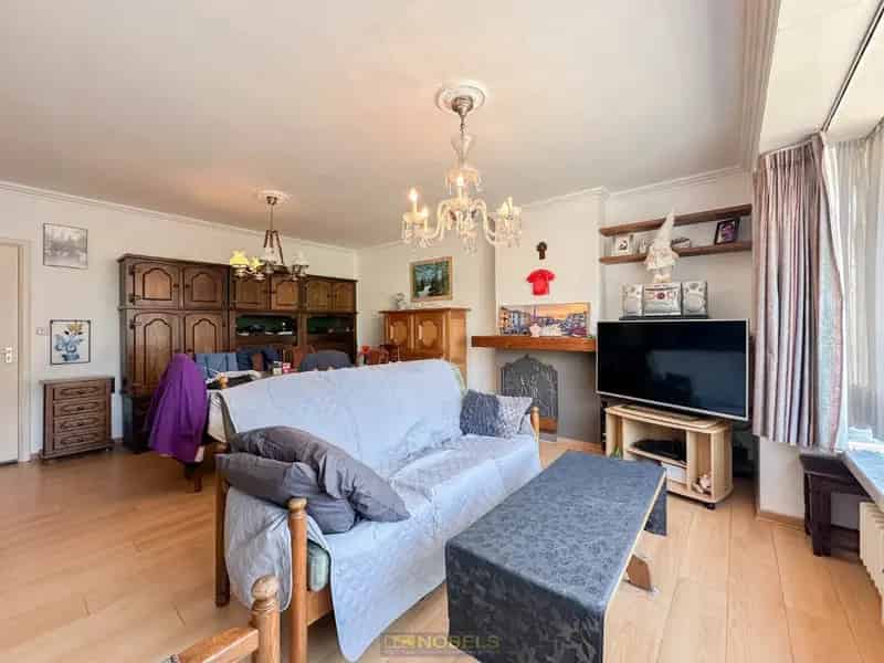 Appartement te Koop Eine 2 Slaapkamers Terras Garage