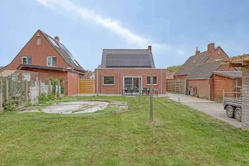 Huis te koop Reningelst 5 slaapkamers gerenoveerd