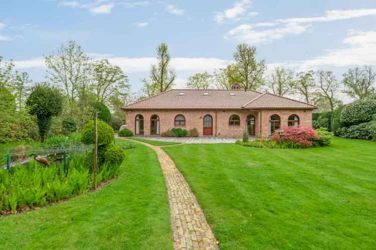Gelijkvloerse Villa te Koop Schilde