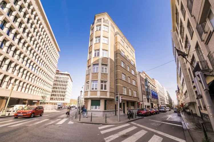 Gelijkvloers Appartement te Koop 2 slaapkamers 120m²