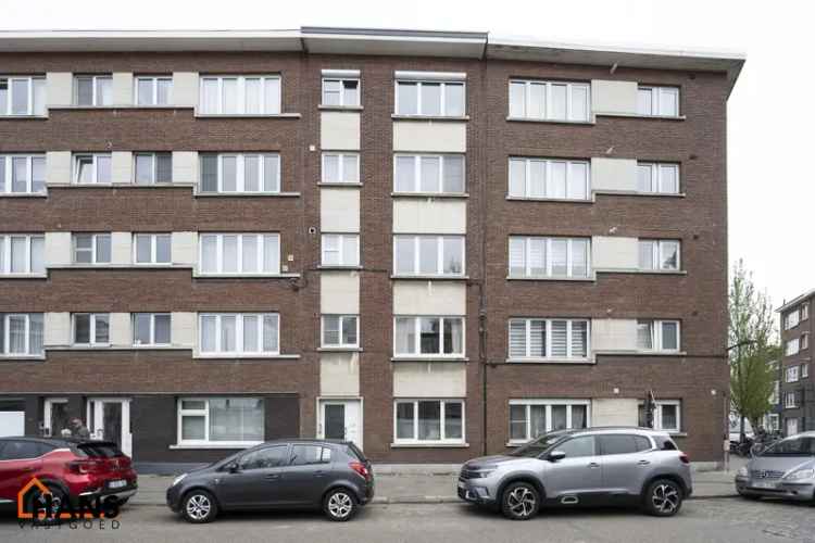 Gerenoveerd appartement 2 slaapkamers te koop