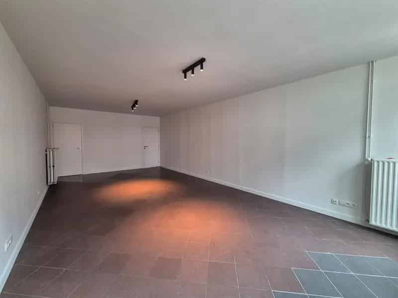 Opgeknapte 1-slaapkamerwoning met tuin te koop