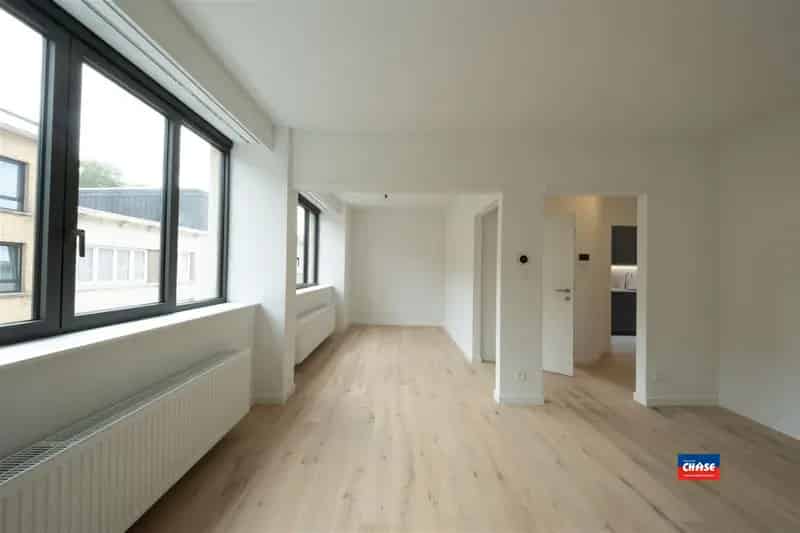 Gerenoveerd appartement 1 slaapkamer te koop