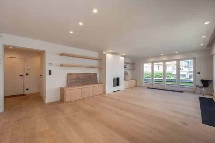 Ruim Hoekappartement te Koop in Zoute Nabij Albertplein