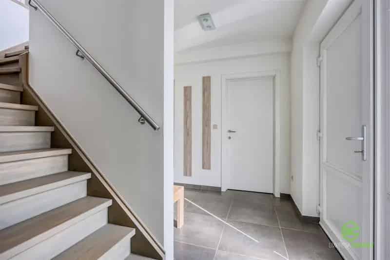 Huis te koop Schulen: Instapklare woning met werkplaats 150m²