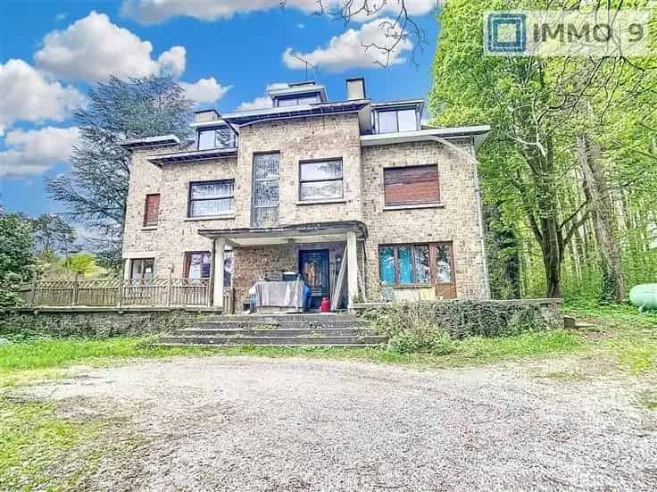 Huis te renoveren 400m² met zolder en kelder