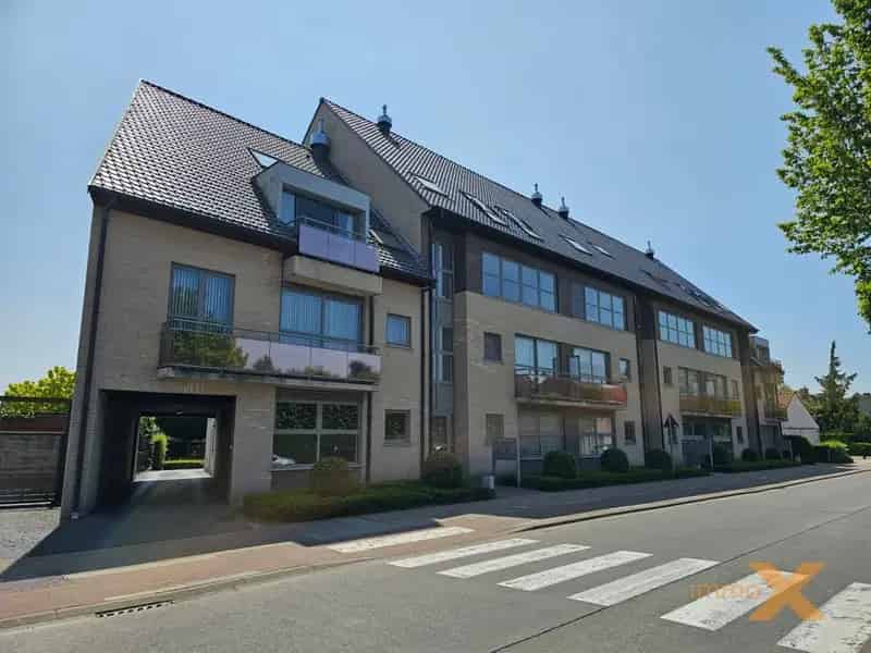 Appartement te huur Lovendegem: Instapklaar met terras en garage