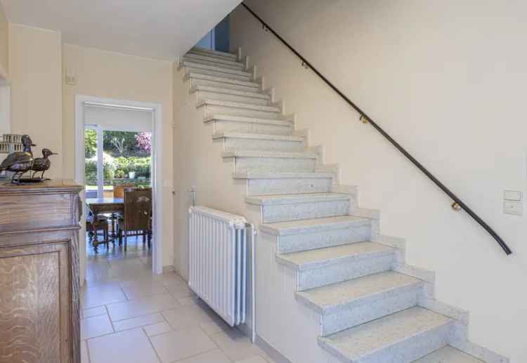 Energiezuinige Villa te Dilbeek 4 slaapkamers Jacuzzi