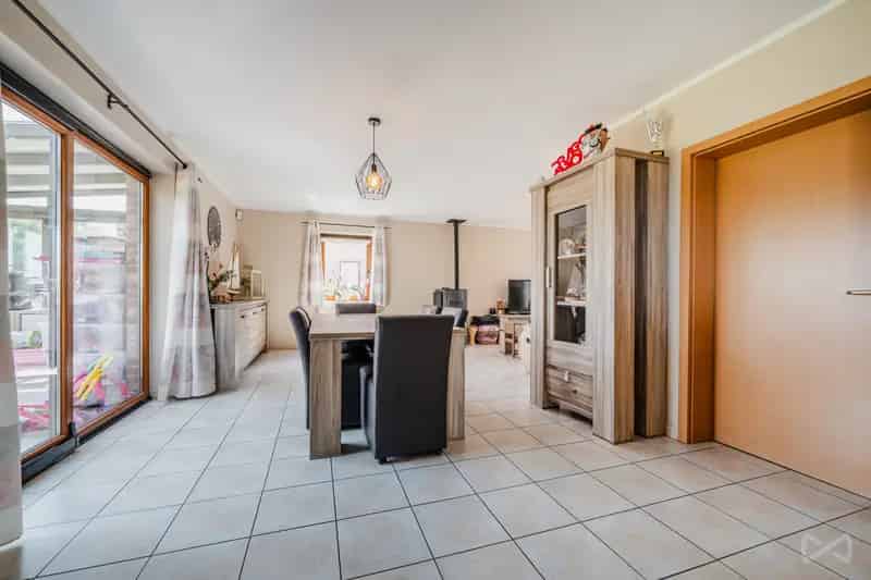 Huis te huur Hennuyères 3 slaapkamers 180m²