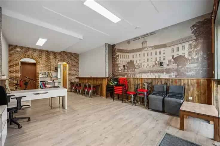 Huis Te Koop Tervuursesteenweg: Handelspand Appartement 3 Kamers
