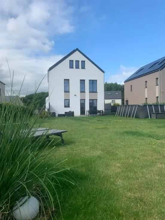 Moderne Villa te Koop 5 slaapkamers Zwembad Tuin