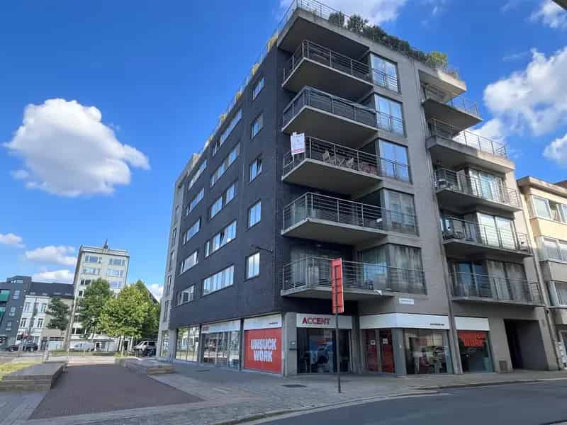 3 Slaapkamer Appartement met Terras en Autostaanplaats te Koop