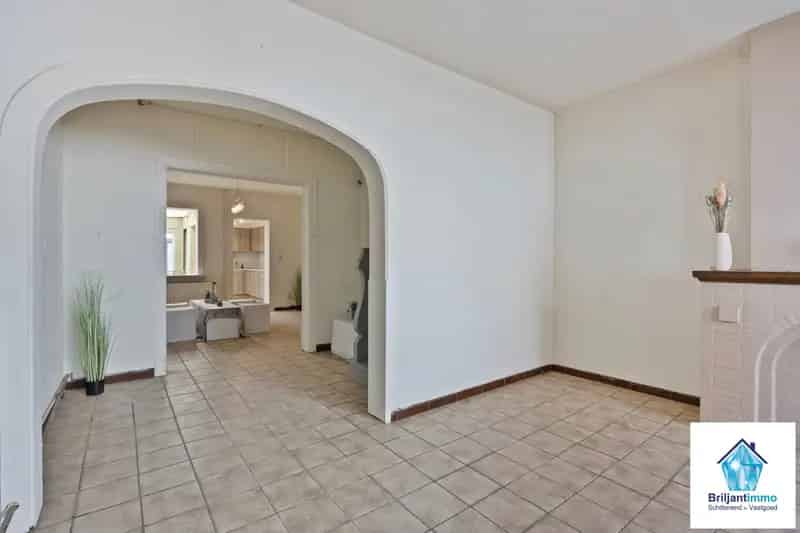 Huis met 2 slaapkamers uitbreidbaar naar 4 en stadstuin