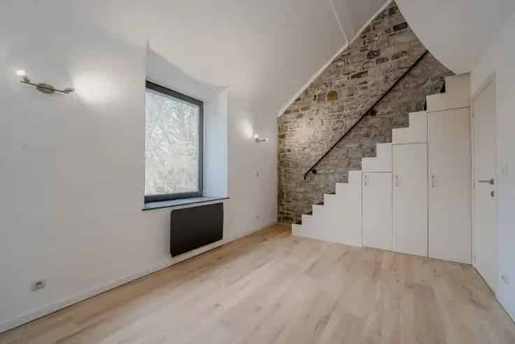 Gererenoveerde Studio te Koop in Bouge - Ideale Starter of Investering
