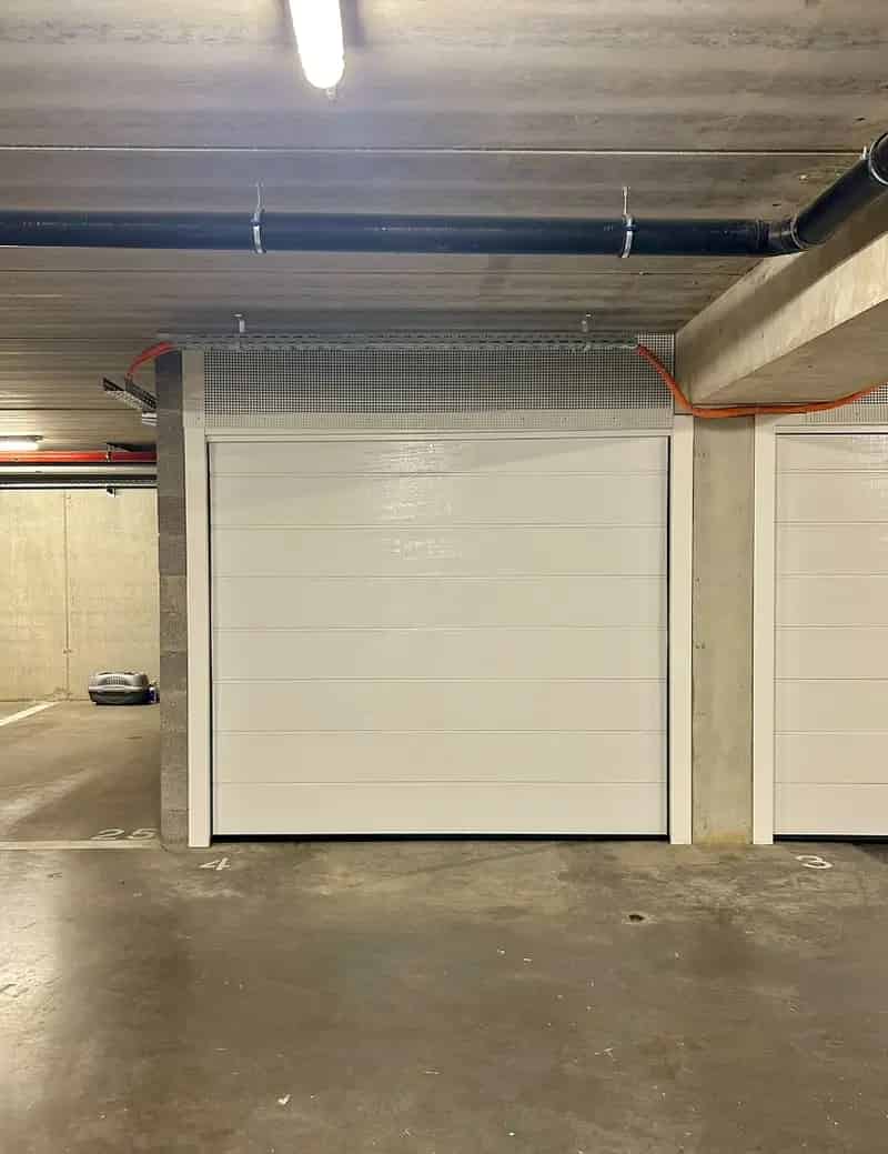 Garagebox te Huur Ieper Centrum - Afgesloten Complex