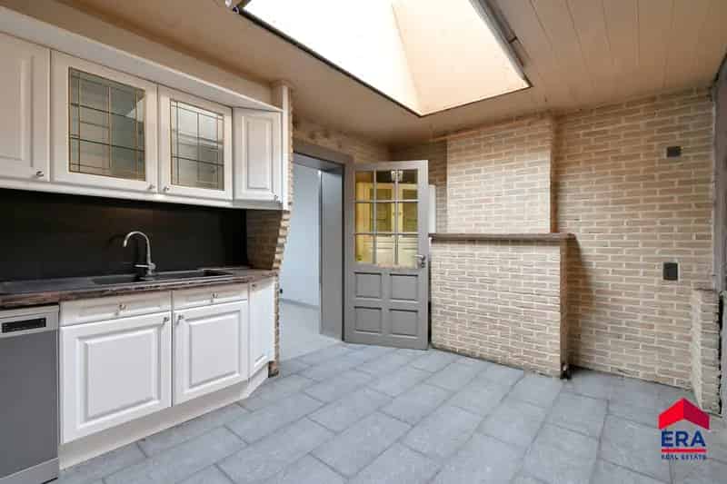 Huis te koop Eeklo: Ruime woning met tuin nabij station