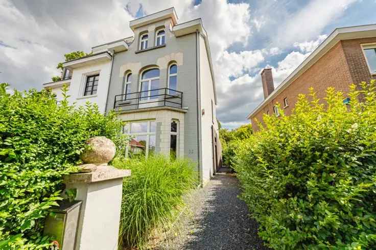 Huis te koop in Vieux Stockel met 4 slaapkamers en een tuin