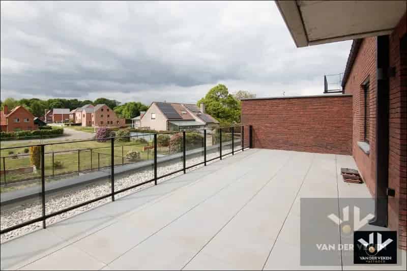 Appartement te huur 2 slaapkamers ruim terras Hasselt