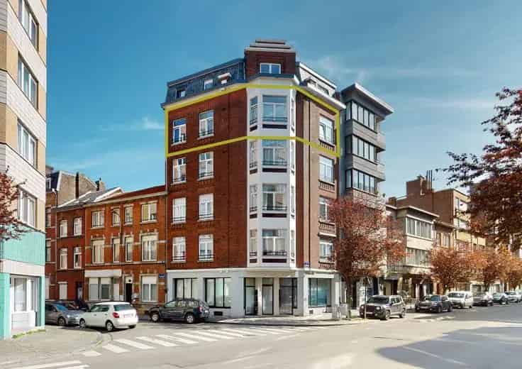 Appartement te Koop in Outremeuse, Liège