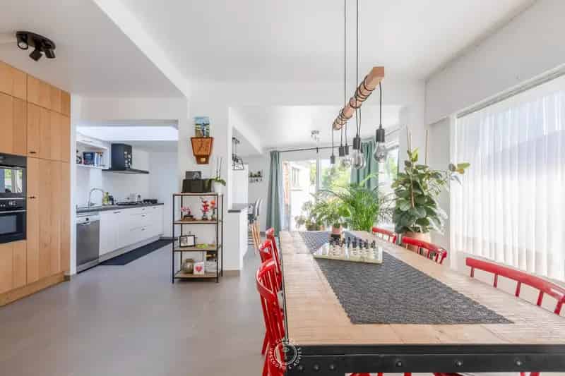 Huis te koop Nieuwkerken: Instapklare woning met tuin