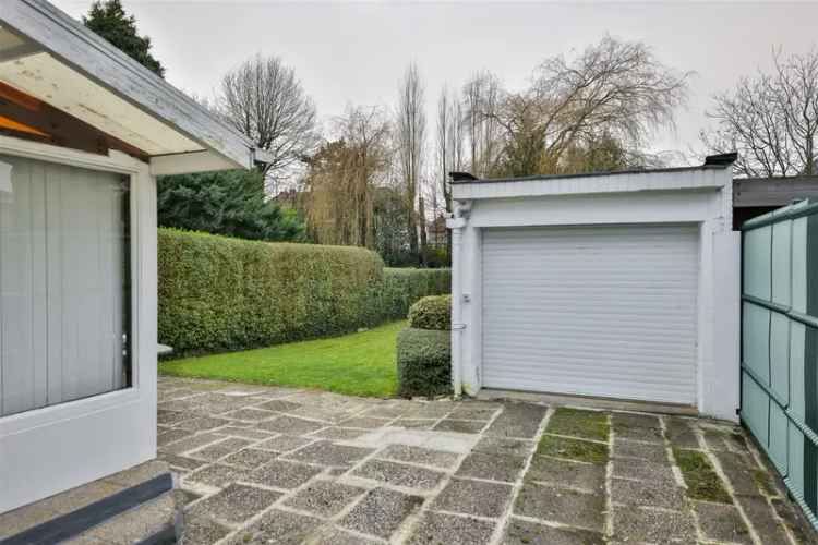 Te renoveren gezinswoning Edegem - 498m²