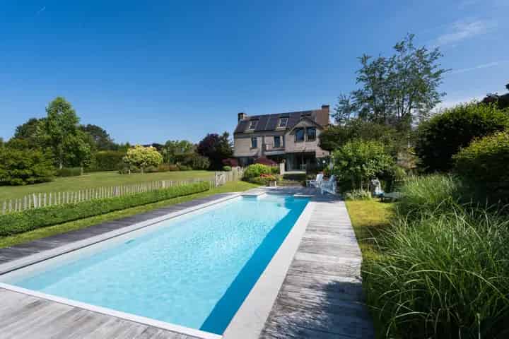 Villa te Limelette 5 slaapkamers Zwembad Tuin 300m²
