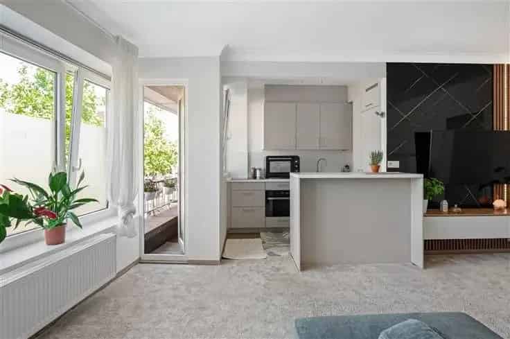 Gerenoveerd 2 Slaap Appartement Te Koop - Instapklaar