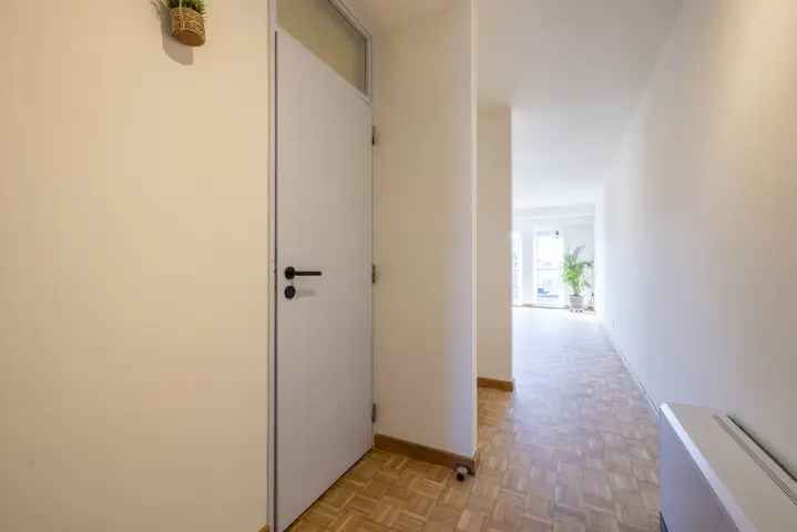 Te koop appartement in Gent vlakbij Sint-Pieters-station