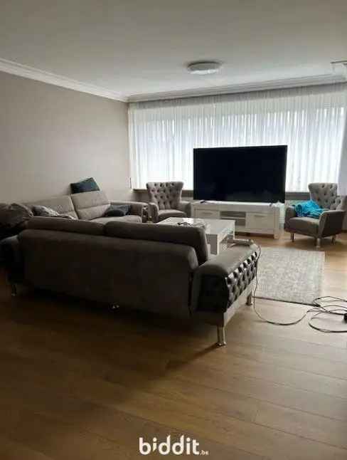 Appartement te koop  Paul Deschanellaan 2 slaapkamers
