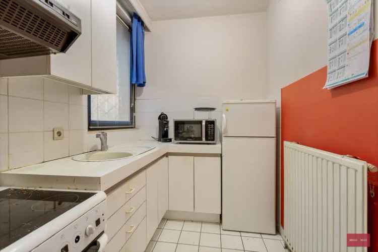 Ruim 1 Slaapkamer Appartement te Koop in Centrum