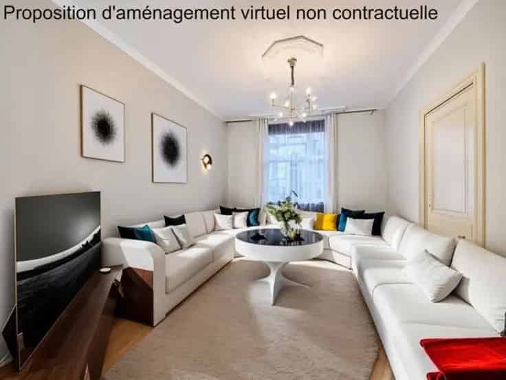 Huis Te Koop: 4 Slaapkamers, Kelders, Zolder, 217m²
