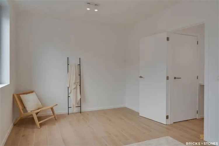 Nieuwbouw Familiewoning 235m2 Tuin Bijgebouw 4 slaapkamers