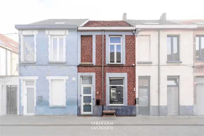 Charmante starterswoning 2 slaapkamers stadskoer rustige straat