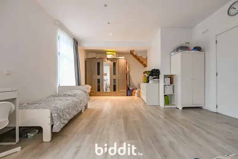 Gerenoveerde woning 3 slaapkamers Lebbeke