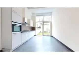 Gelijkvloers appartement te koop Brussel 135m2 terras tuin