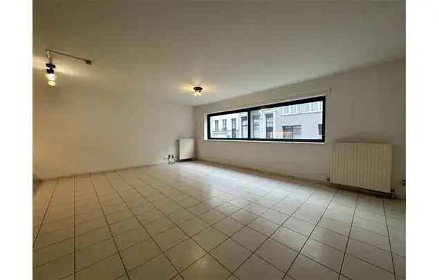 Huur 2 slaapkamer appartement van 92 m² in Antwerp