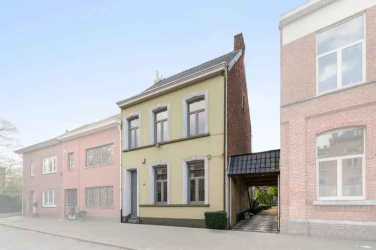 Huis te koop Ekeren: karaktervolle woning met orangerie 172m2