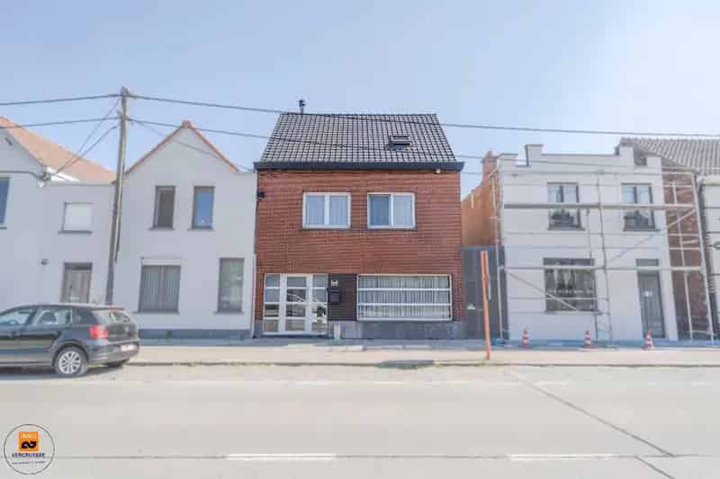 Huis te koop Riemesteenweg: Gezinwoning met 3 slaapkamers en uitbreidingsmogelijkheden