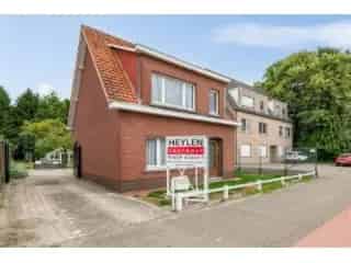 Gerenoveerde woning te Brecht 3 slaapkamers 168m²